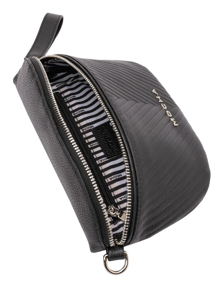 Chevron Leather Bum Bag in Black/Sil