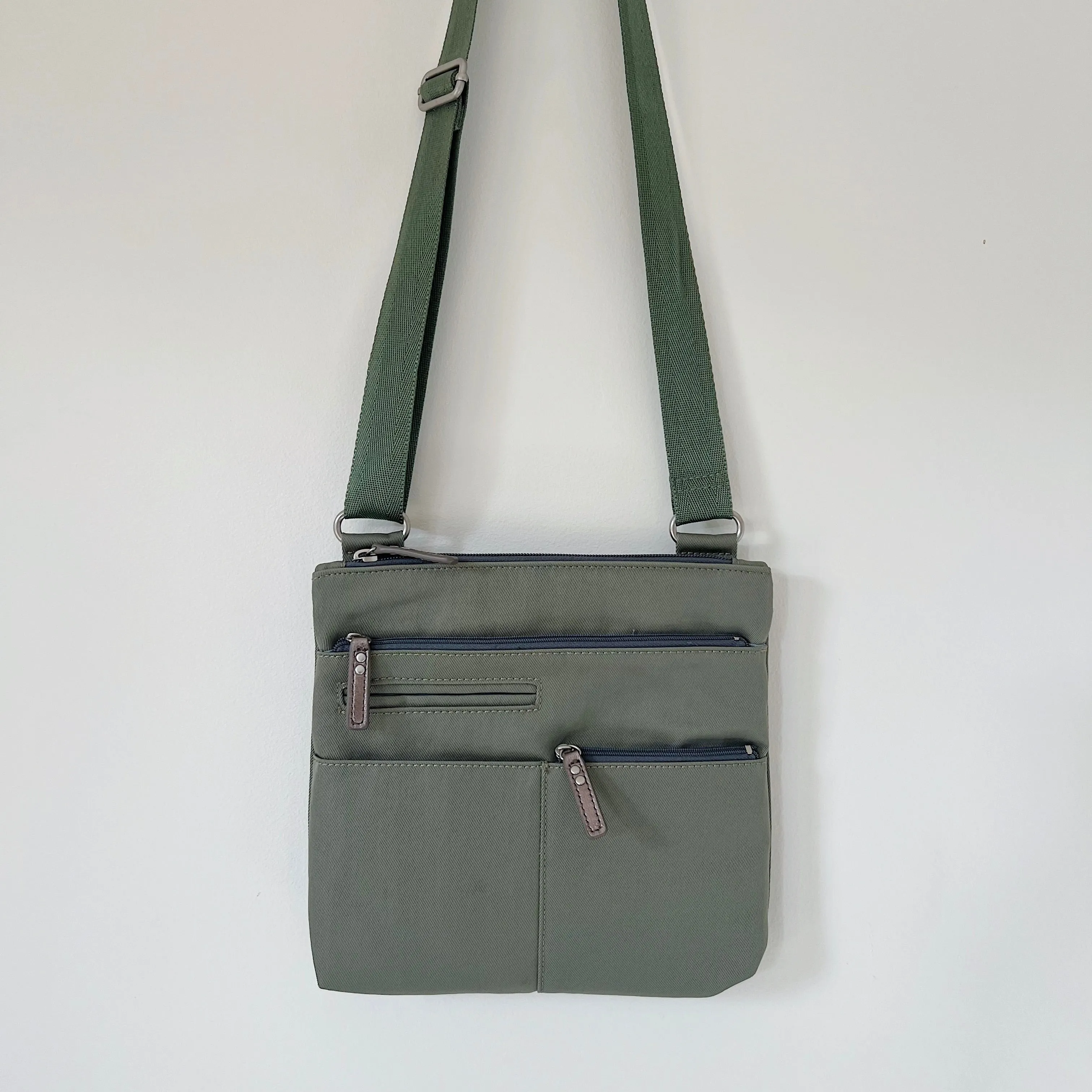 Highway | Pete Multi-Pocket Cross Body Shoulder Bag in Green x Grey | Mini