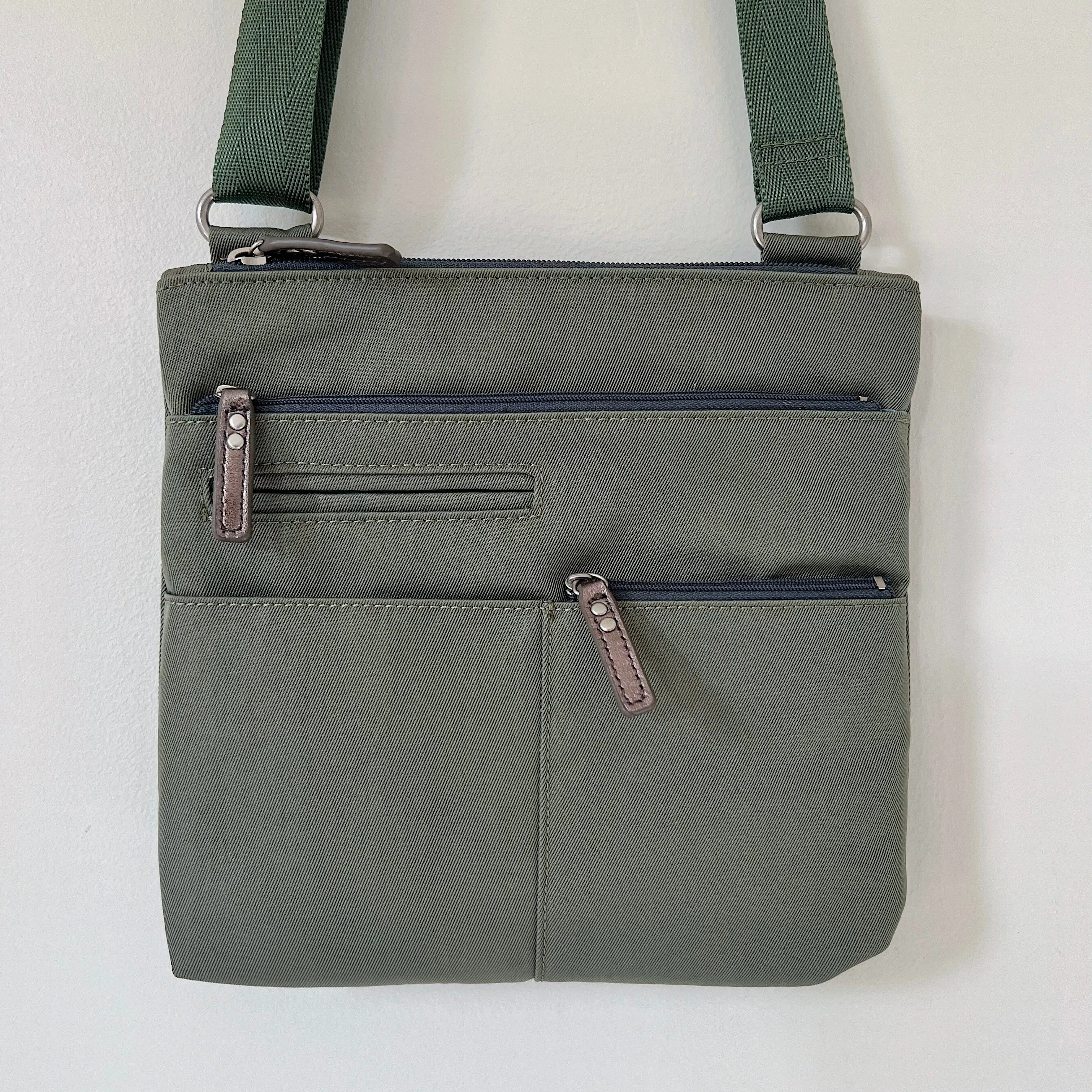 Highway | Pete Multi-Pocket Cross Body Shoulder Bag in Green x Grey | Mini