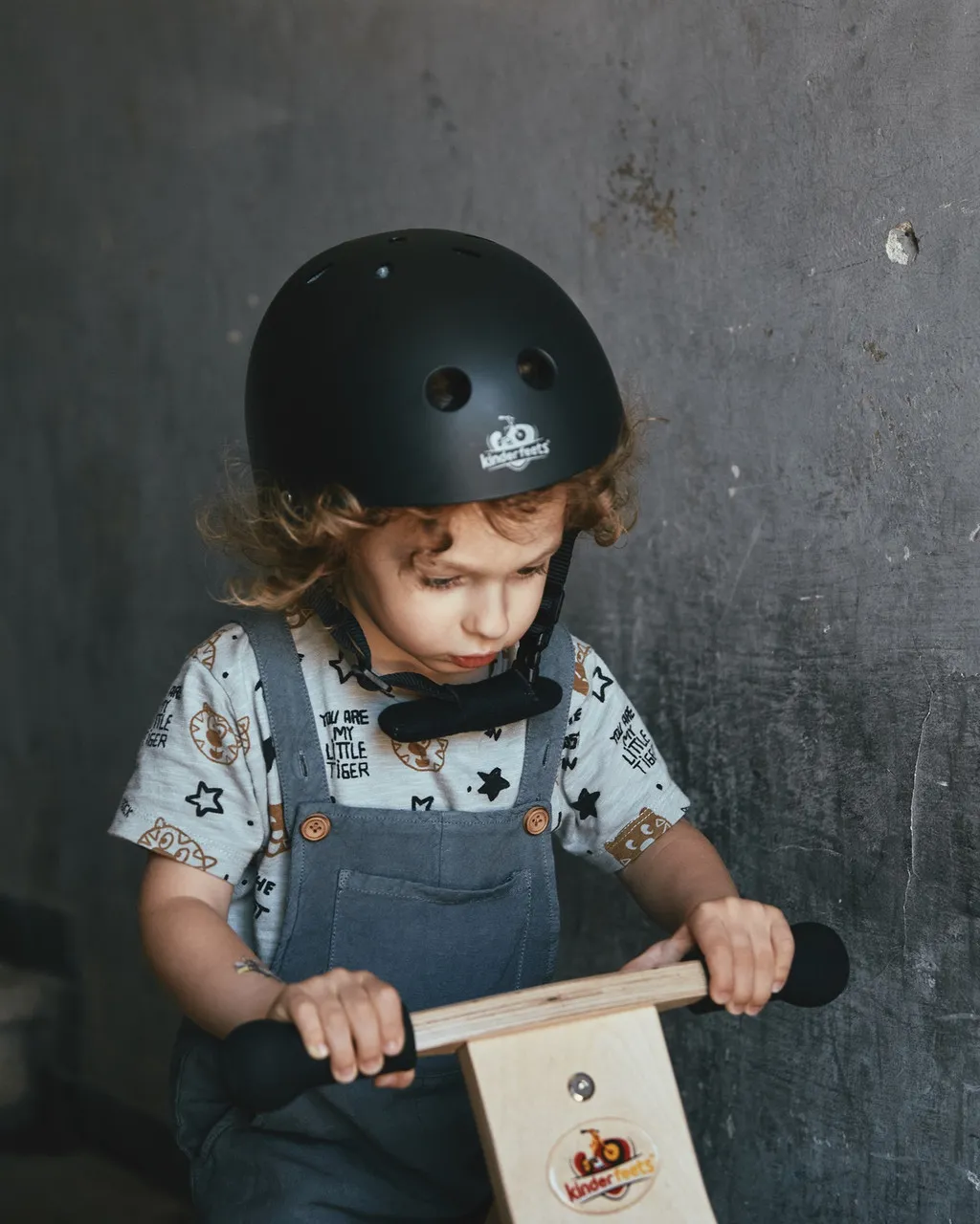 Kinderfeets Helmet Black