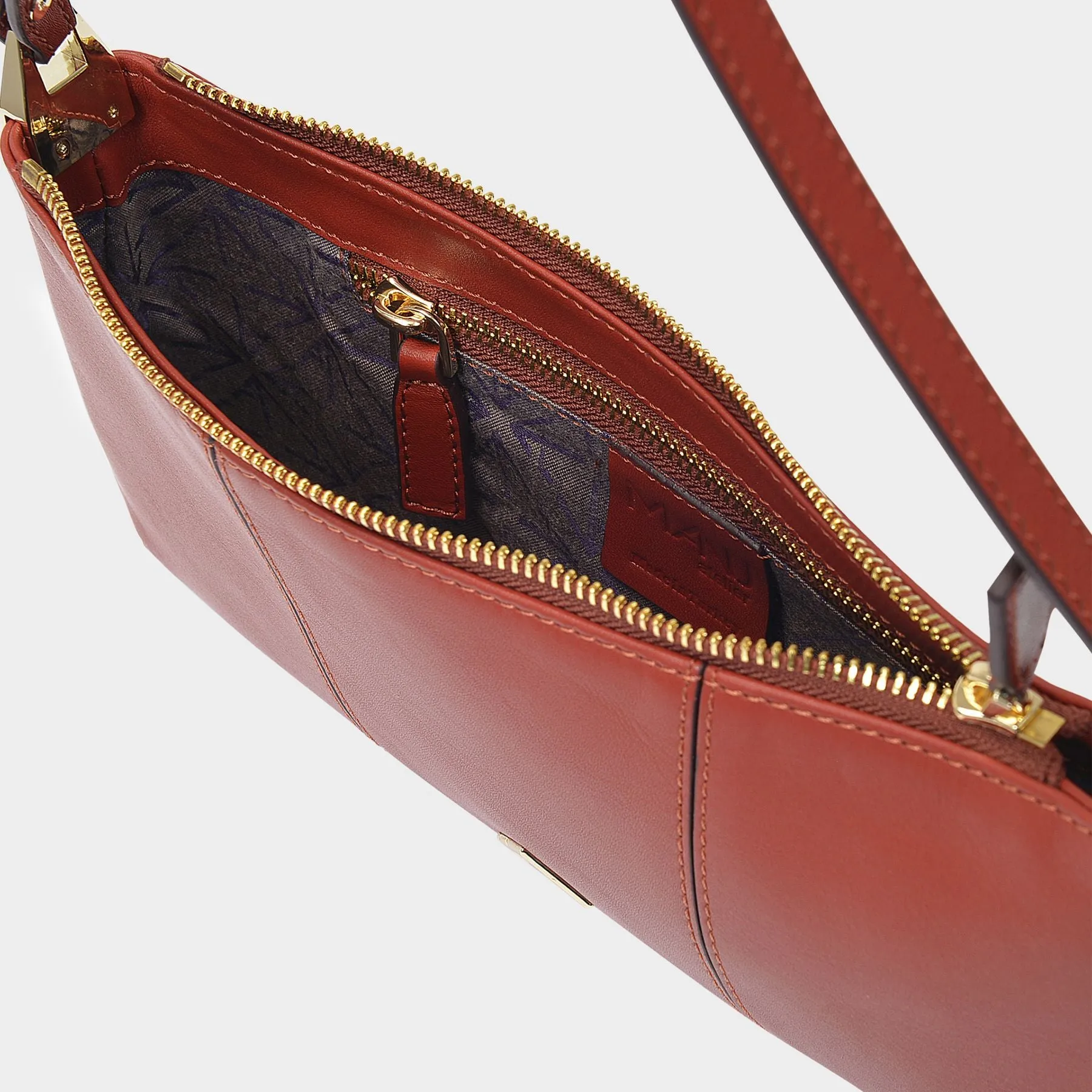 Manu Atelier  Bag Pita in Redbole Leather