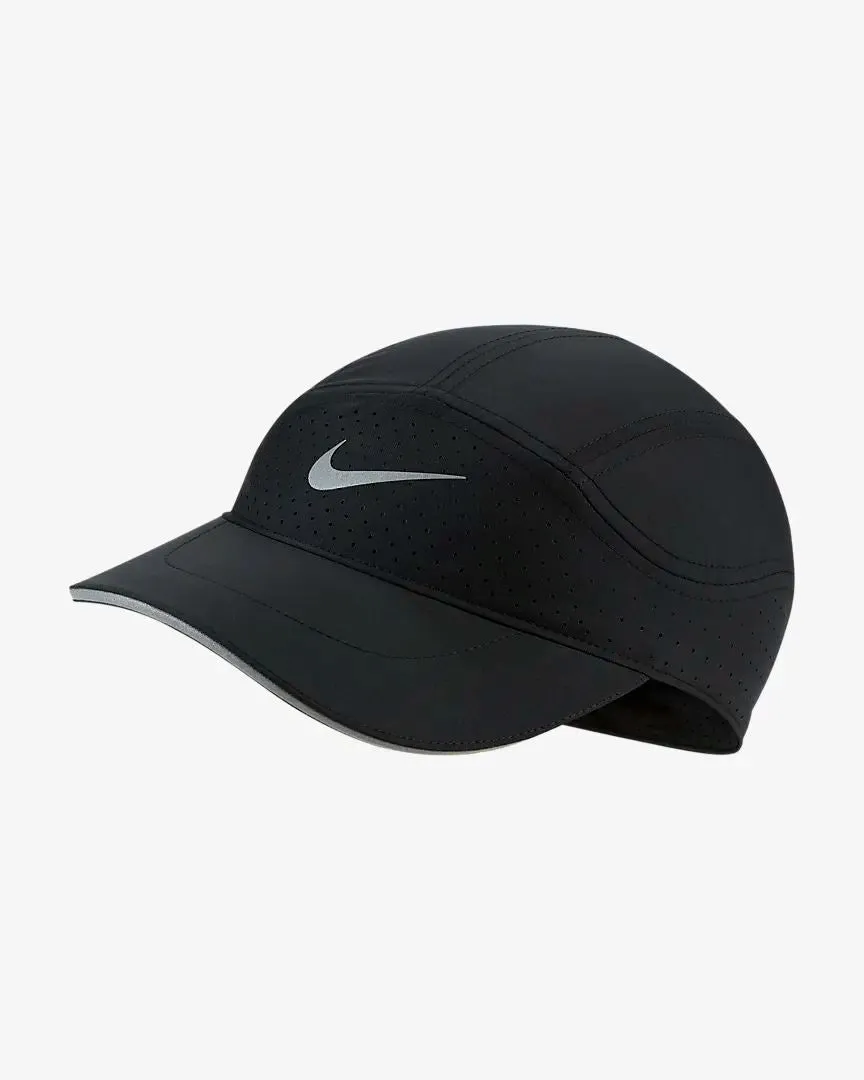 Nike AeroBill Tailwind