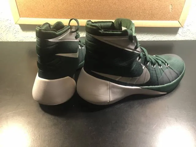 Nike Hyperdunk 2015 (Womens 10)