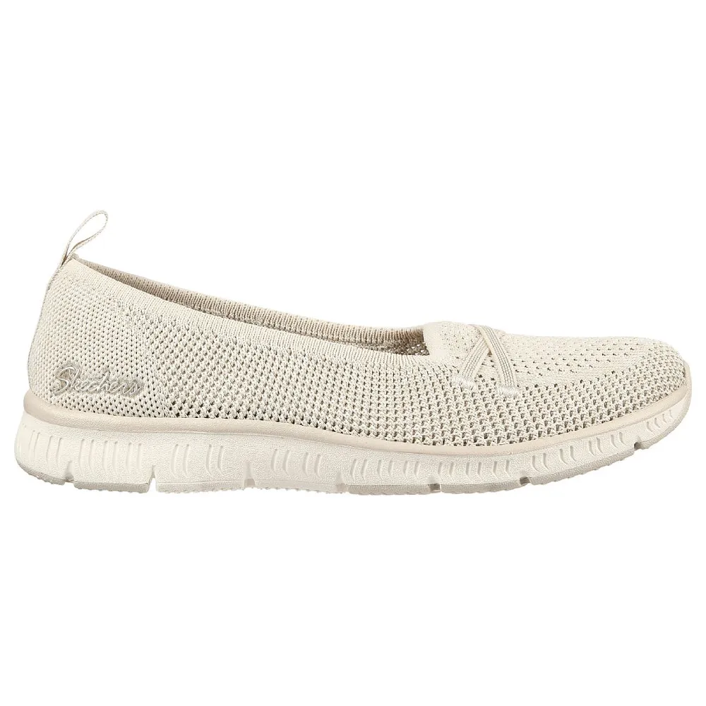 SKECHERS Women's Be-Cool Passioknit Running Shoe (Natural)